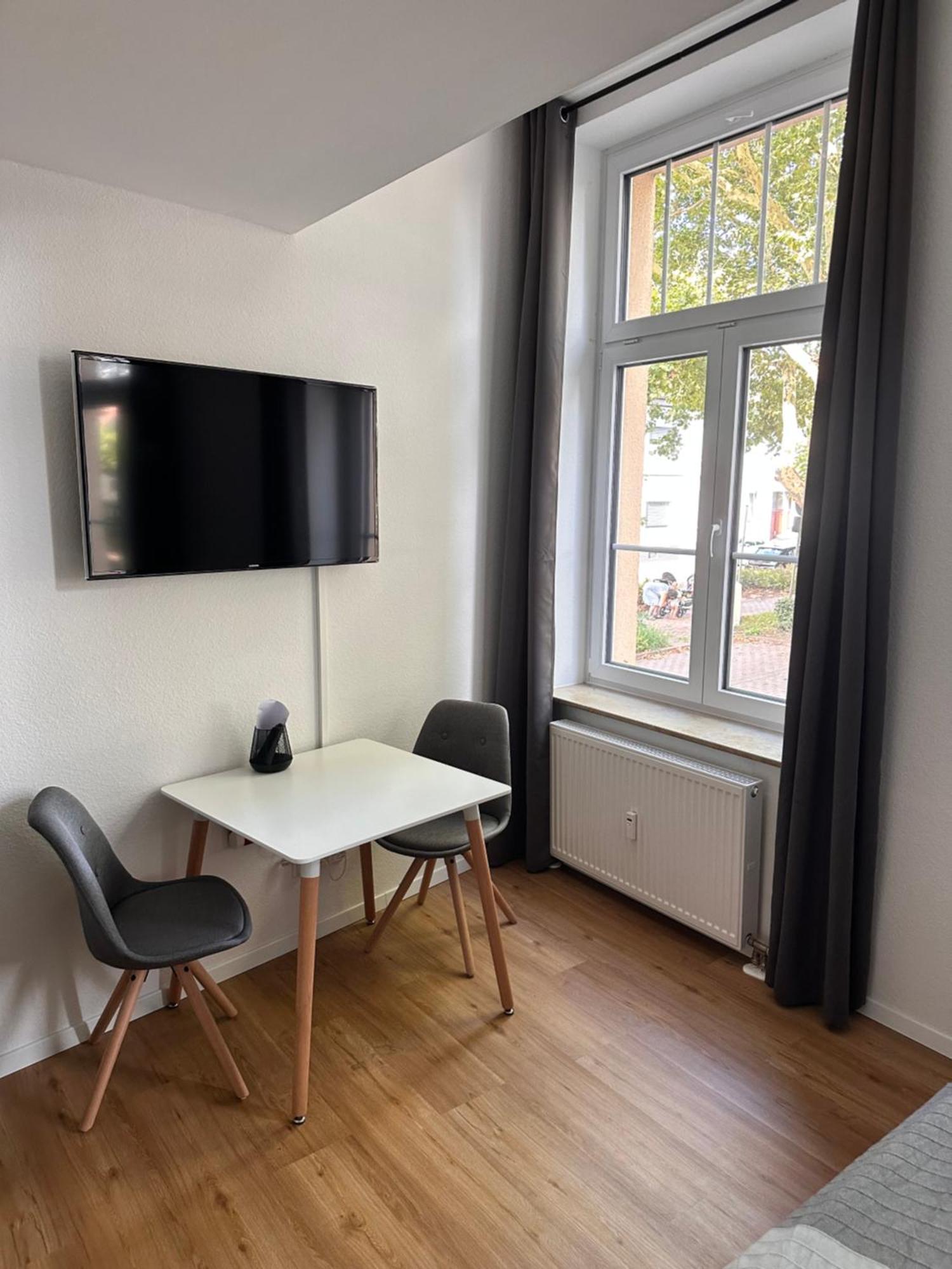 Zentrales Apartment Mit Parkplatz Hockenheim Exteriér fotografie
