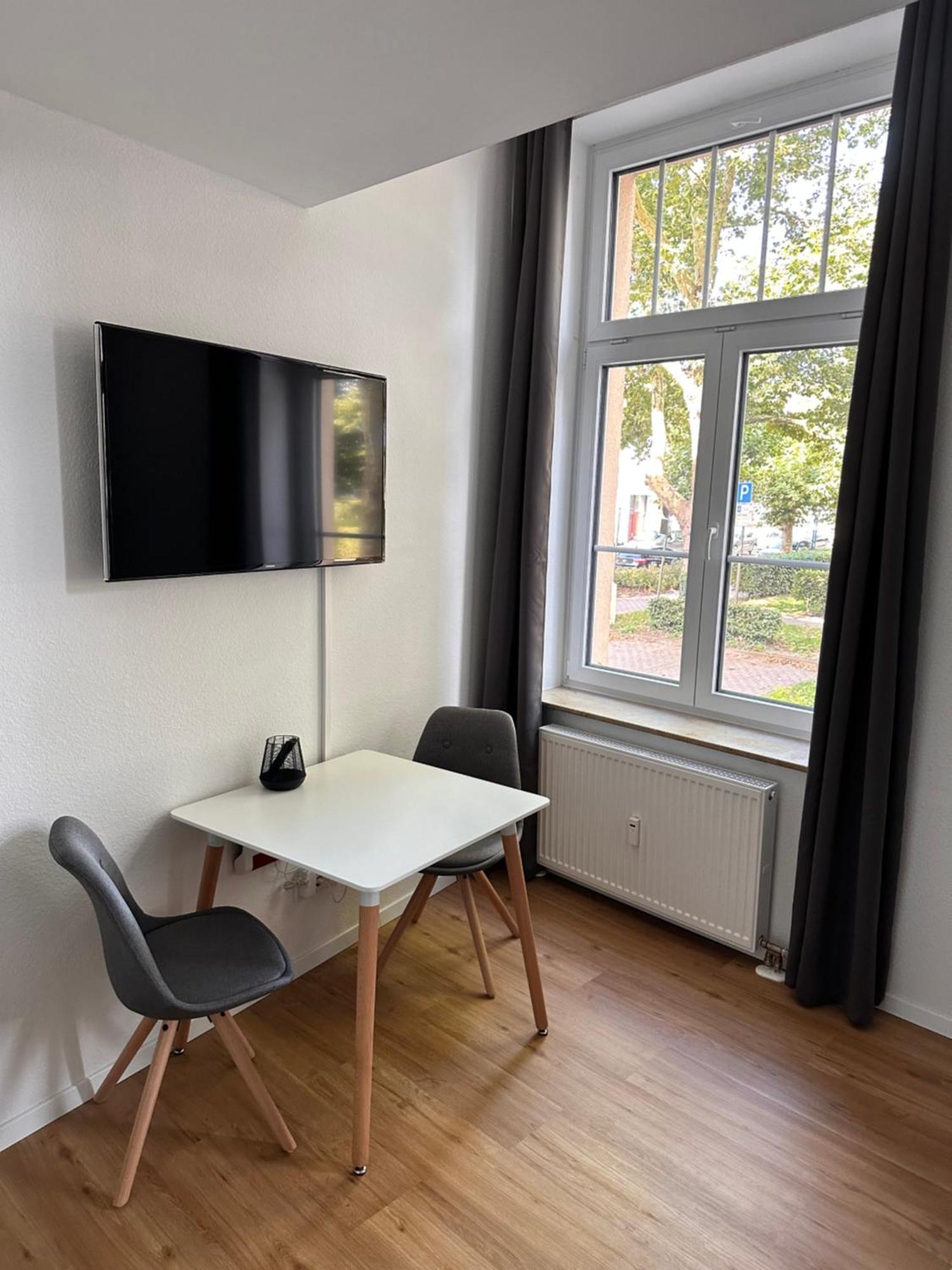 Zentrales Apartment Mit Parkplatz Hockenheim Exteriér fotografie